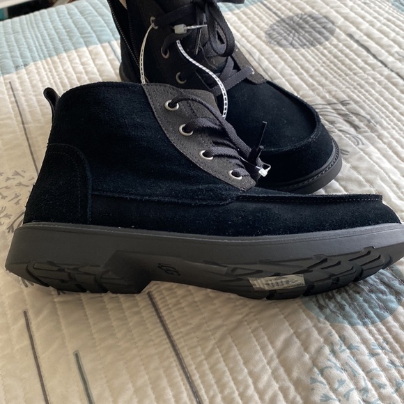 UGG boots - Picture 2 of 7